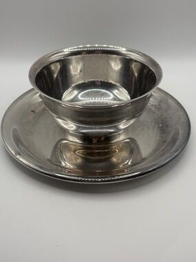 Vintage Lunt Polished Silver Plated Gravy Bowl